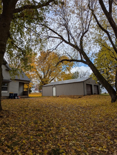 Building Photo - 500 Skyview Ave