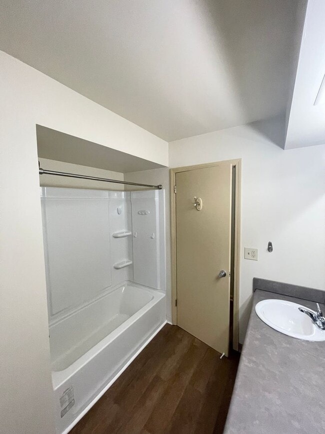 Building Photo - Spacious Two Story with 4 Bedrooms