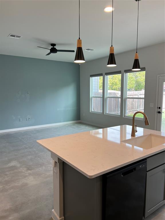 Building Photo - 1302 Limelight Ln