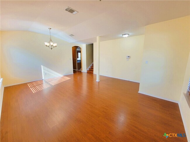Building Photo - 610 Taurus Dr