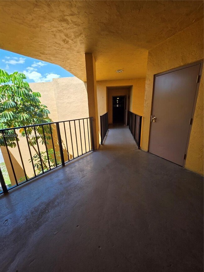 Building Photo - 4374 NW 9th Ave