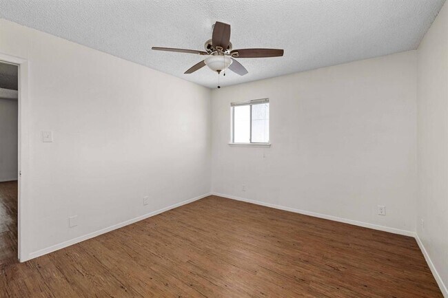 Building Photo - 3421 Willowrun Dr