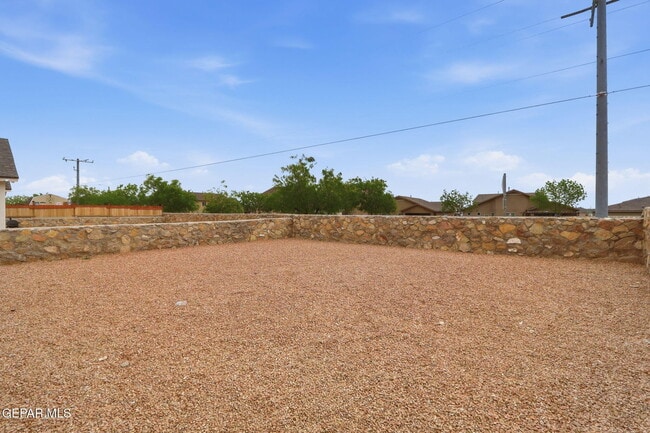 Building Photo - 4976 Joe Castillo St