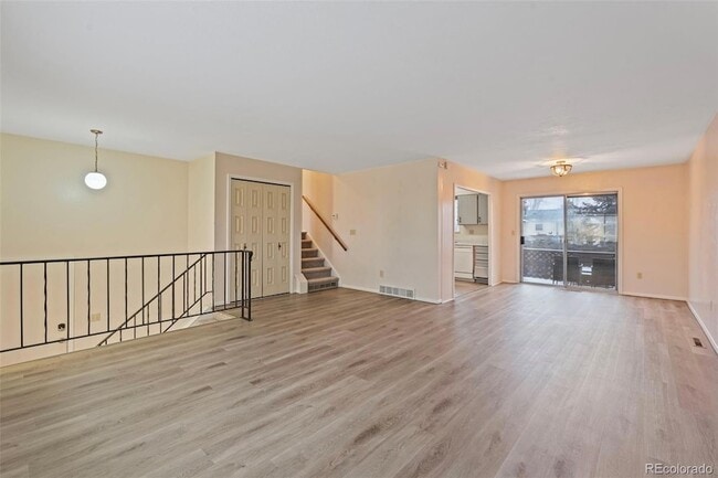 Building Photo - 6734 Hampton Dr