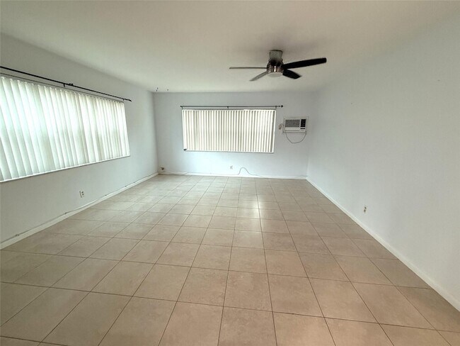 Building Photo - 3205 Colony Club Rd