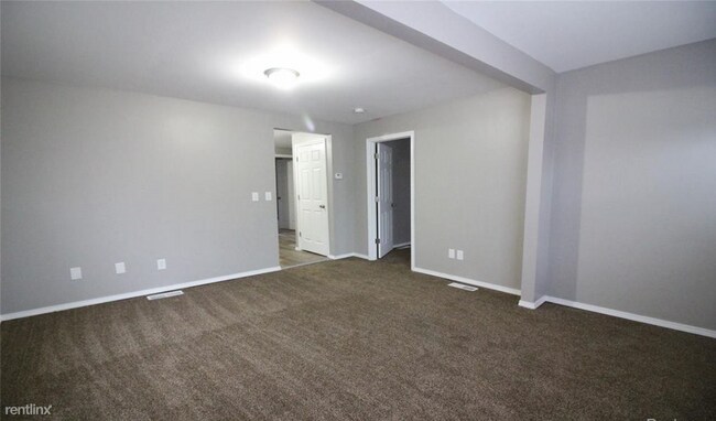 Building Photo - 3 br, 1 bath House - 26209 Belanger St