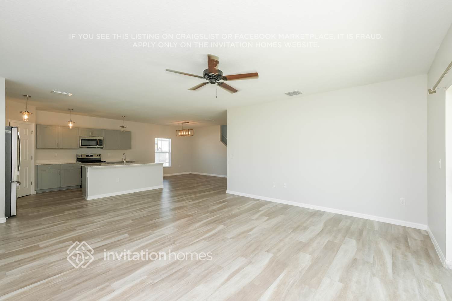 Building Photo - 13103 Fruitville Way
