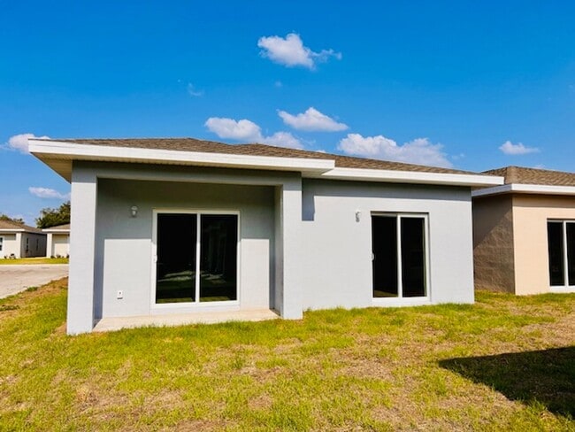 Building Photo - 3BR/2BA 2024 Build w/ Pool + Gated Community in Sebring