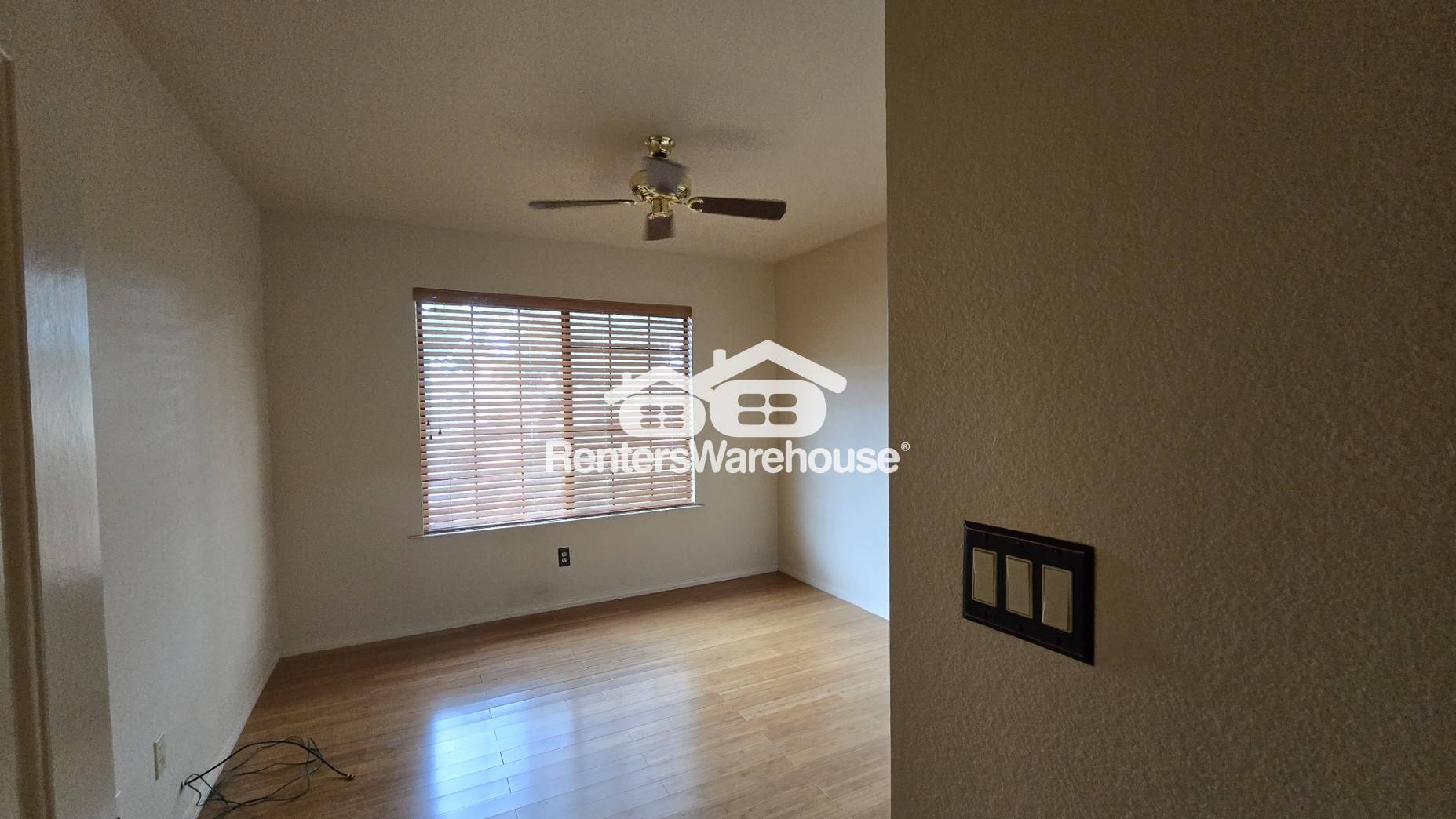 Building Photo - 311 E Suntree St