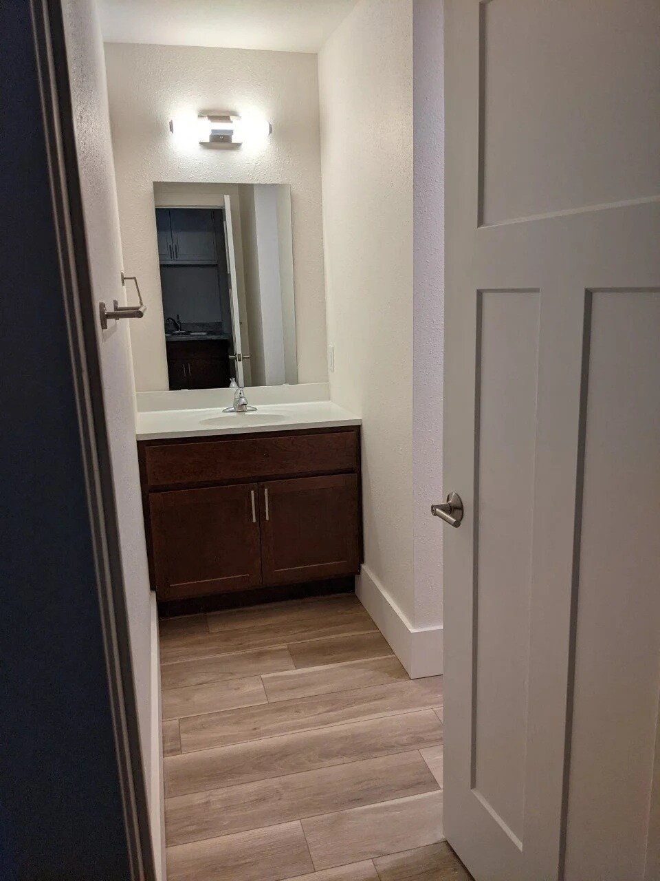 Building Photo - 823 E Johnson St