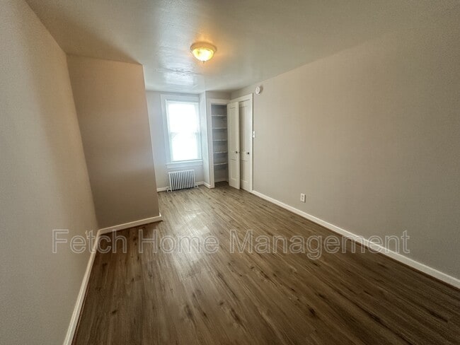 Building Photo - 408 New St