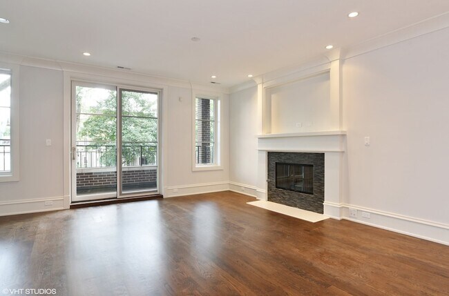 Building Photo - 3533 N Wilton Ave