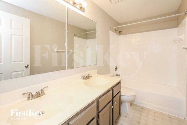 Building Photo - 8365 Castle Ridge Ln