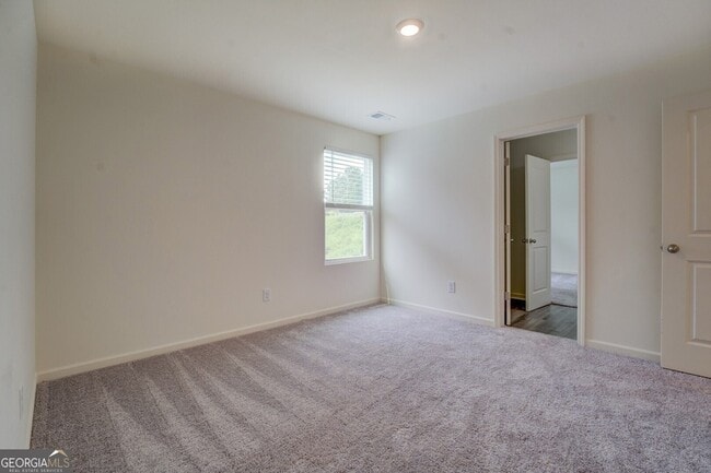 Building Photo - 7061 Rochford Dr