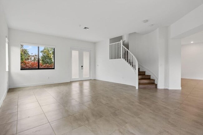 Building Photo - 10990 Oceano Wy