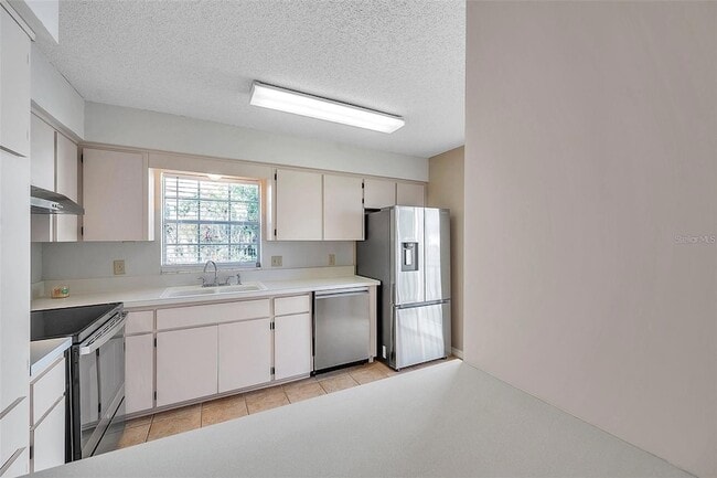 Building Photo - 6632 Hickorywood Ln