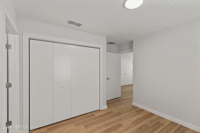 Building Photo - 223 19th St N