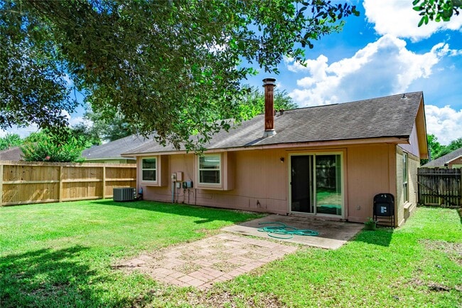 Building Photo - 17003 Enchanted Cir W