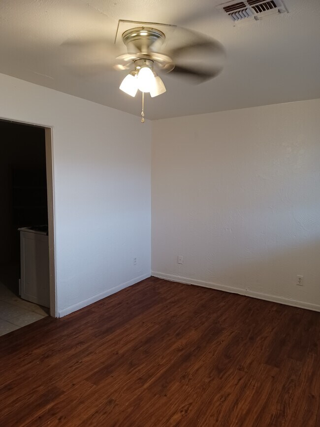 Building Photo - 21 NW 25th Street