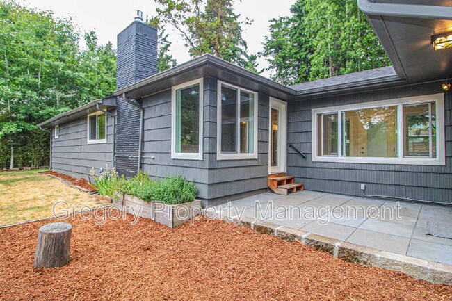 Building Photo - 19547 53rd Ave NE