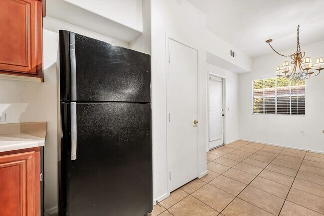 Building Photo - Spacious single-level, first-floor unit featuring 3 bedrooms and 2 bathrooms.