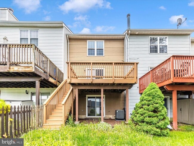 Building Photo - 430 Spalding Ct
