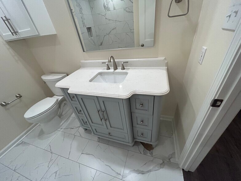 Bathroom - 1802 Alden Ln