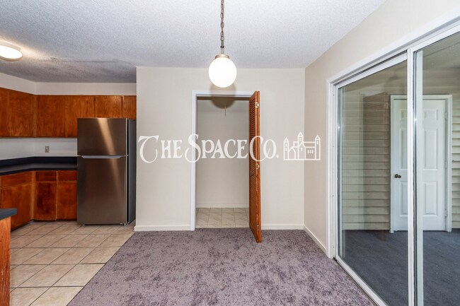 Building Photo - 2020 Coldspring Dr