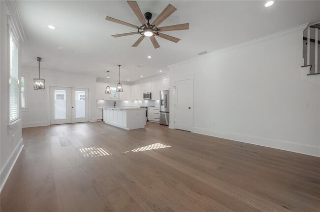 Building Photo - 807 E Ida St