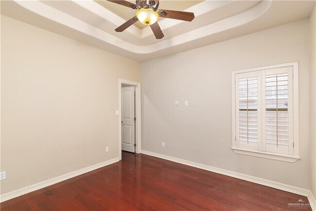 Building Photo - 4101 Tyler Ave W