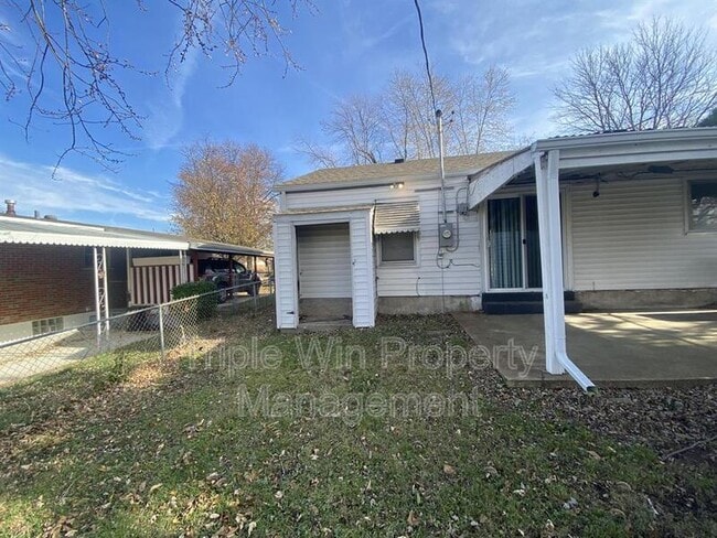 Building Photo - 3133 Rex Ave