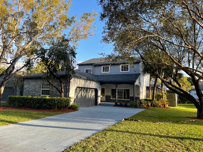 Building Photo - 6546 Windsor Dr