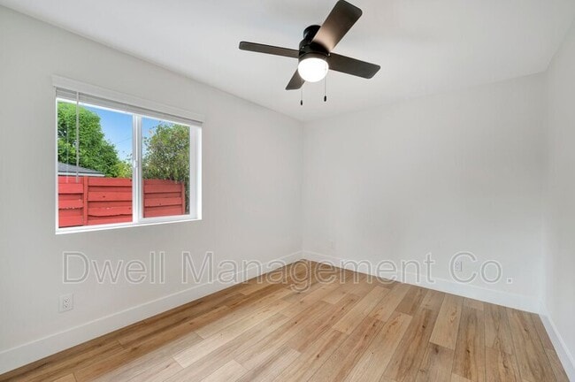 Building Photo - 8778 Jefferson Ave