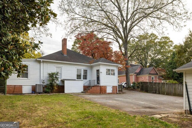 Building Photo - 5450 E Mountain St