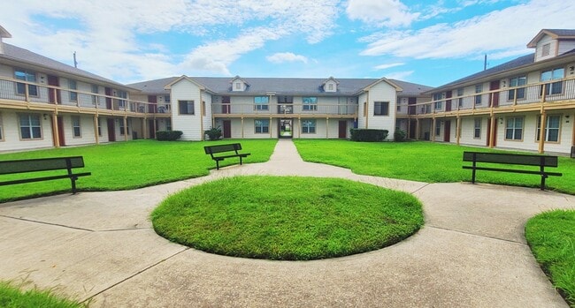 Primary Photo - 0 Farnsworth St