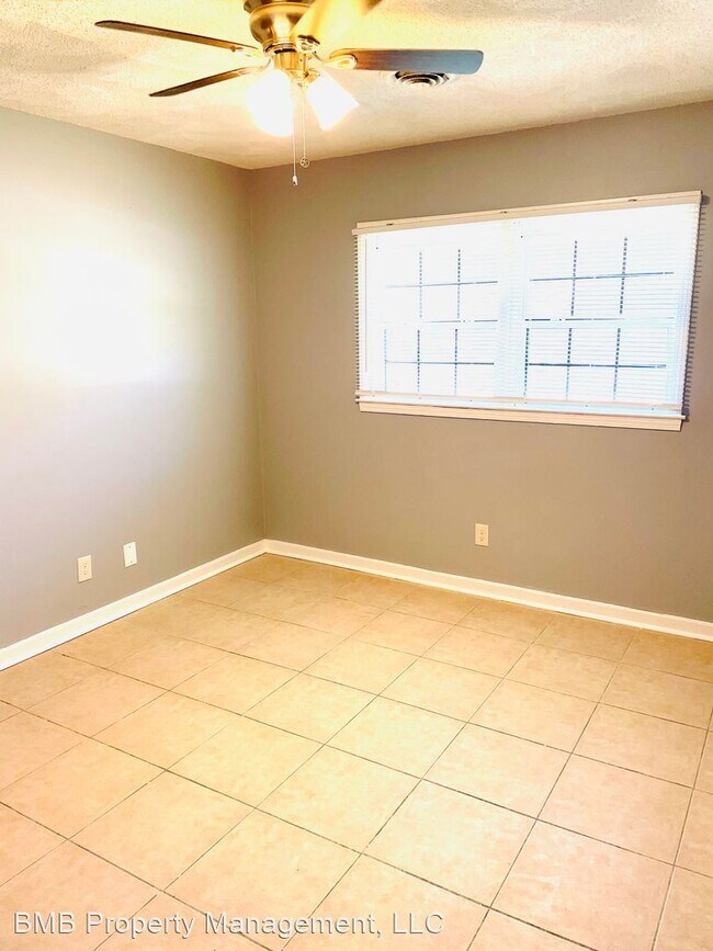 Building Photo - 3 br, 2 bath House - 312 Upton Road