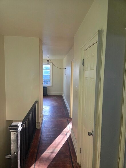 Building Photo - 1393 Troy Ave