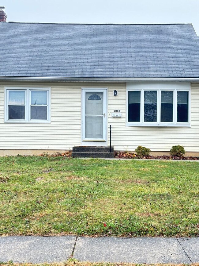 Building Photo - 4br Home for rent in Bethlehem PA