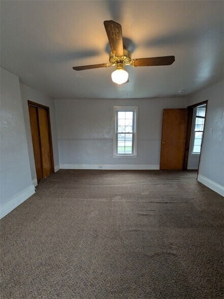 Building Photo - 725 Chartiers St