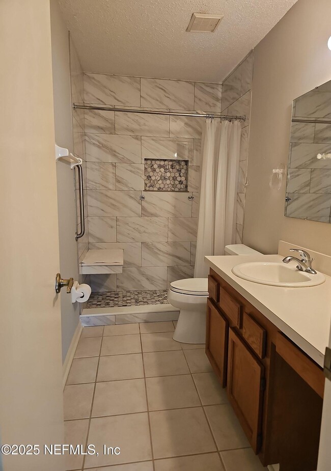 Building Photo - 12639 Enchanted Hollow Dr