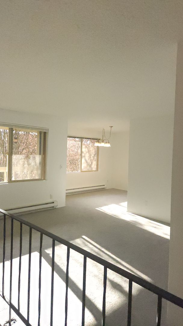 Building Photo - 32-0131