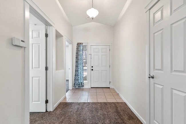 Building Photo - 1920 N Cavalier Rd