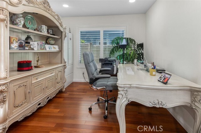 Building Photo - 4 Bayview