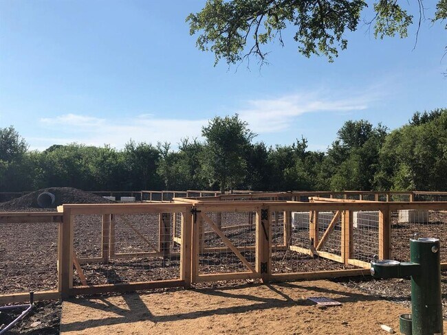 Building Photo - 10024 Dalliance Ln