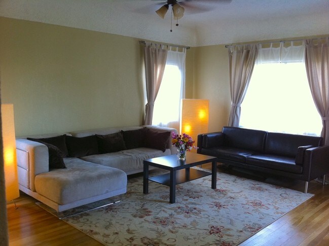 living room - 5208 W 20th St