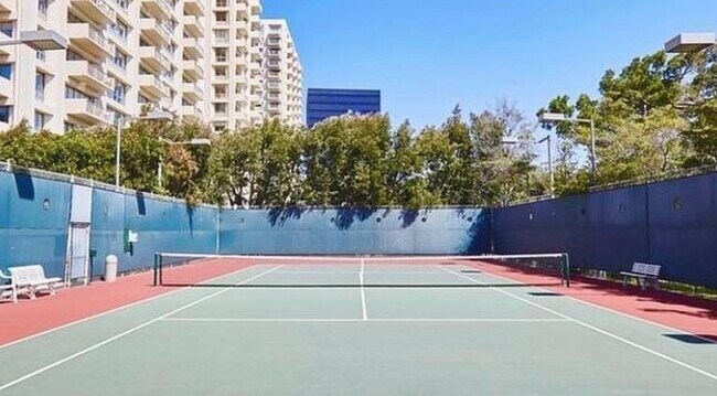 Building Photo - 2170 Century Park E