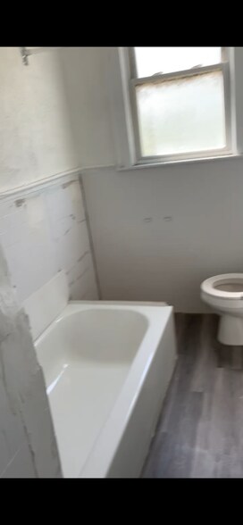 Building Photo - 9845 Belleterre St