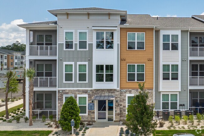 Building Entrance - The Quinn Luxury Apartments