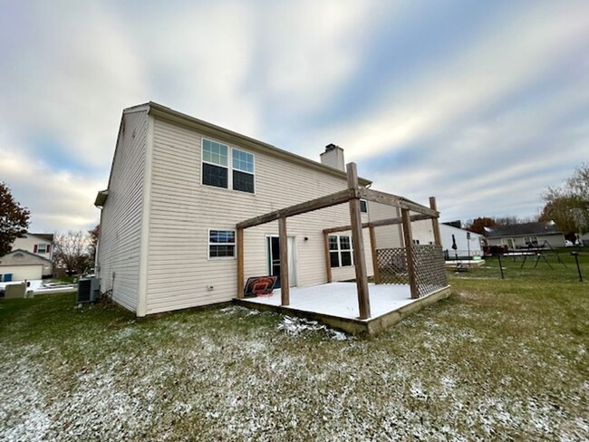 Building Photo - Charming 3-Bedroom, 2.5-Bath Home with Lof...