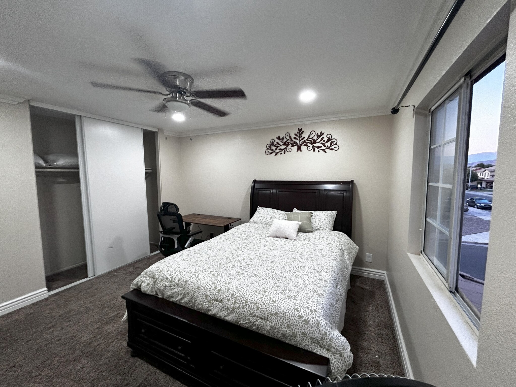 Building Photo - 487 Louisville St